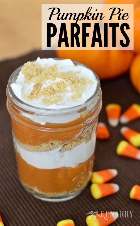 What a fun idea for a fall dessert! These Pumpkin Pie Parfaits in little jars are so cute and would be a great recipe to make for Thanksgiving or even Halloween. Fall Dessert Recipes Easy, Jar Recipes, Pumpkin Pudding, Parfait Recipes, Fall Desserts Easy, Brownie Desserts, Oreo Dessert, Fall Dessert Recipes, Fall Dessert