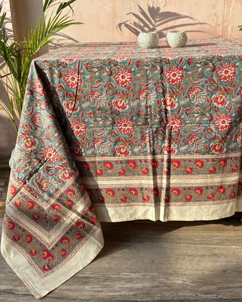 "Dinner vibes, but make it stylish! ✨ Block print cotton tablecloths that bring tradition and trend together. https://srjliving.etsy.com @srjliving #DiningRoomDecor #TrendingNow" #tablecloth #dinningroomdecor #gift #cotton #blockprint #handmade #homedecor #etsy #etsyshop #etsyseller #etsyfinds #etsysellersofinstagram #etsysellersofinstagram #etsyhandmade #etsystore #worldwide #worldwideshipping #giftideas #wholesale Rectangle Kitchen Table, Rectangle Kitchen, Farmhouse Tablecloths, Vintage Style Home Decor, Nice Background, Handmade Tablecloth, Vintage Style Home, Floral Block Print, Outdoor Gifts