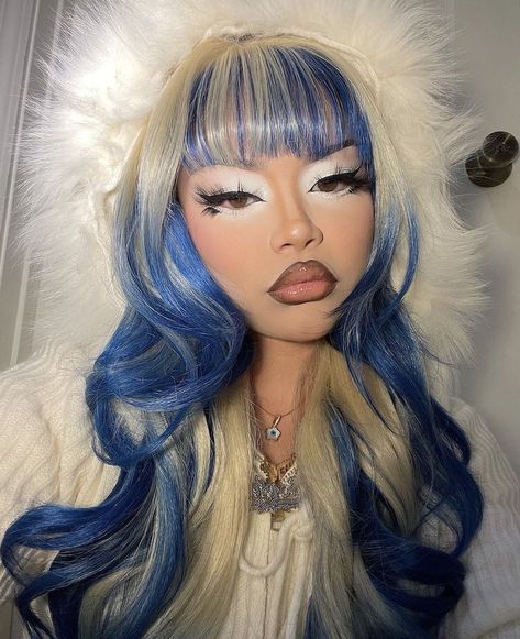 Colorful Wig Hairstyles, Hair Dye Color Combos, Fun Color Hair, Unique Wig Hairstyles, Blue Afro, Blue And Red Hair, Fem Faceclaims, 2000s Stuff, Hair Streaks