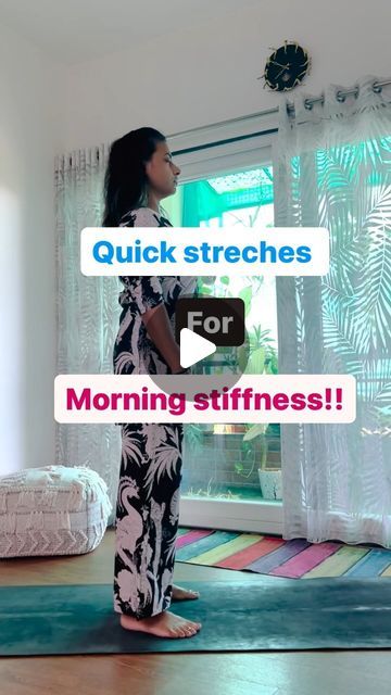 Morning Body Stretches, Stretch Morning, Quick Morning Yoga, Morning Stretch Routine, Easy Morning Workout, Morning Stretches Routine, Everyday Exercise, Morning Stretch, Morning Exercise