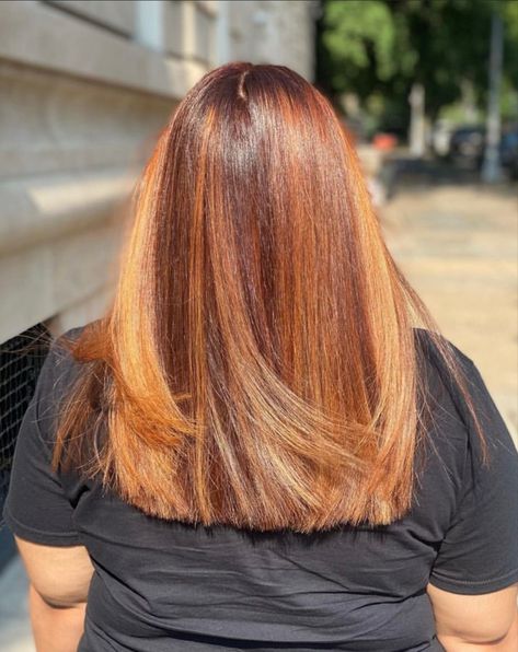 Brown And Ginger Ombre, Brown Color Hair Black Women, Red And Blonde Highlights On Black Women, Ombre Brown Hair Black Women, Caramel And Copper Highlights, 2 Color Hair Dye Ideas, Highlights For Summer, Uv Hair, Curly Hair Color Ideas