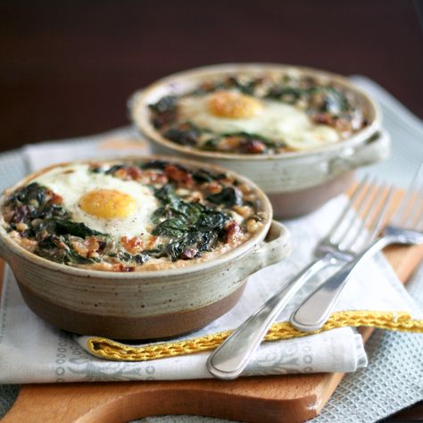 Spinach and Buckwheat Egg Bake - buckwheat groats, amaranth, chia seeds, spinach, onion, cottage cheese, cheddar cheese, nutmeg, walnuts, eggs Egg Bakes, Breakfast Favorites, Light Dinners, Spinach Bake, Buckwheat Recipes, Baked Eggs Recipe, Buckwheat Groats, Egg Bake, Veggie Food