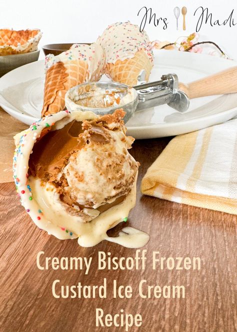 Biscoff Ice Cream Recipe, Cookies Biscoff, Biscoff Ice Cream, Custard Ice Cream Recipe, Custard Ice Cream, Cream Custard, Ice Cream Containers, Caramel Ice Cream, Ice Cream Base