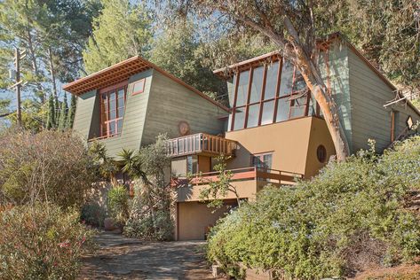 Dr, Laurel Canyon 2... A Quincy Jones, Modernist Architects, Quincy Jones, 70s Home, Laurel Canyon, House Studio, Sims House, Mid Century Modern House, House Goals