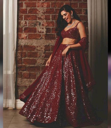 Sangeet Dress, Shaadi Dresses, Lengha Blouse, Lengha Blouse Designs, Wedding Fits, Party Wear Frocks, Desi Attire, Wedding Wardrobe, Fashion Boards