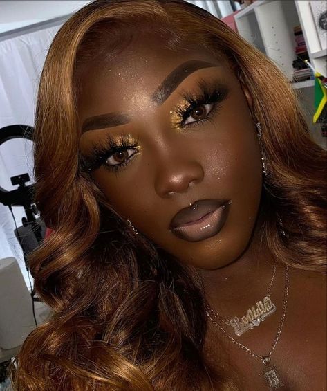 Birthday Makeup Looks, Gold Makeup Looks, Prom Makeup Looks, Makeup For Black Skin, Hair Wigs For Women, Glam Makeup Look, Gold Makeup, 100 Human Hair Wigs, Cute Makeup Looks