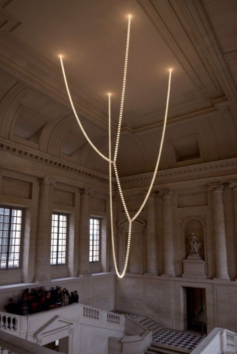 The Gabriel Chandelier is a stunning 39-foot-tall chandelier designed by French brothers Erwan and Ronan Bouroullec that now permanently resides in the Palace of Versailles. Bouroullec Design, Blitz Design, Swarovski Crystal Chandelier, Chandelier Living Room Modern, Versailles France, Erwan Bouroullec, Palace Of Versailles, Lighting Design Interior, Chandelier Design