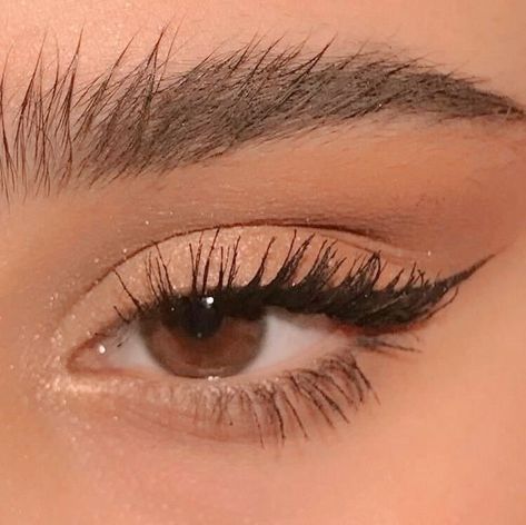 Prom Eye Makeup, Soft Makeup Looks, Cute Eye Makeup, Make Up Inspiration, Makeup Artist Tips, Eye Makeup Pictures, Face Makeup Tutorial, Ethereal Makeup, Eye Makeup Designs