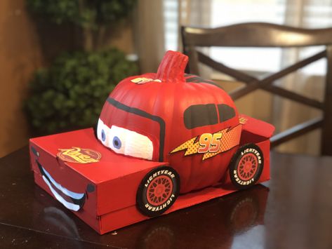 Tow Mater Pumpkin Painting, Lightning Mcqueen Craft, Lighting Mcqueen Pumpkin, Lighting Mcqueen Pumpkin Painting, Pumpkin Decorating Ideas Disney, Monster Truck Pumpkin Painting, Cars Pumpkin Painting, Tow Mater Pumpkin, Lightning Mcqueen Pumpkin