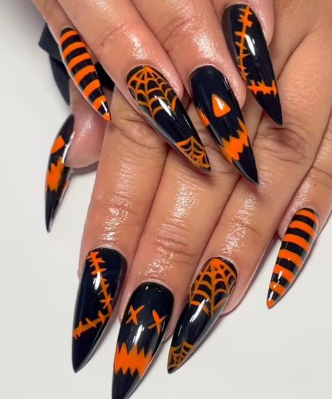 Orange Nails Acrylic Halloween, Halloween Nails With Orange, Trick R Treat Nail Art, Jack O Lantern Nail Designs, Sam Trick R Treat Nails, Sleepy Hollow Nails, Orange Black Halloween Nails, Halloween Nail Designs Orange, Extra Halloween Nails