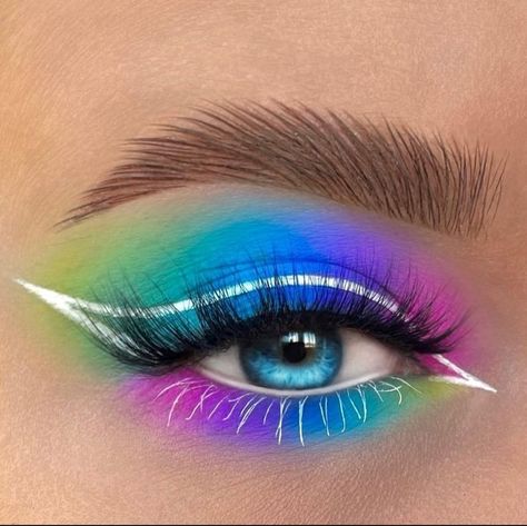 Crazy Eye Makeup, Makeup Festival, Rainbow Eye Makeup, Eye Makeup Images, Vibrant Makeup, Makeup Drawing, Indie Makeup, Cute Eye Makeup, Rave Makeup