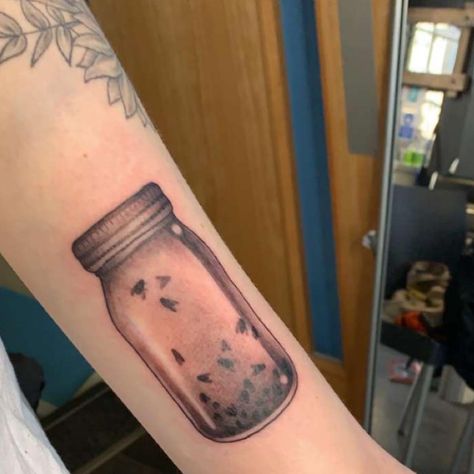 jar of flies tattoo alice in chains tattoo layne staley jerry cantrell grunge grunge tattoo Alice In Chains Dirt Tattoo, Jar Of Flies Tattoo Alice In Chains, Almost Famous Tattoo Ideas, Grunge Music Tattoo, 90s Grunge Tattoo, Nutshell Alice In Chains Tattoo, Alice In Chains Drawing, Alice In Chains Tattoo Ideas, Jar Of Flies Tattoo