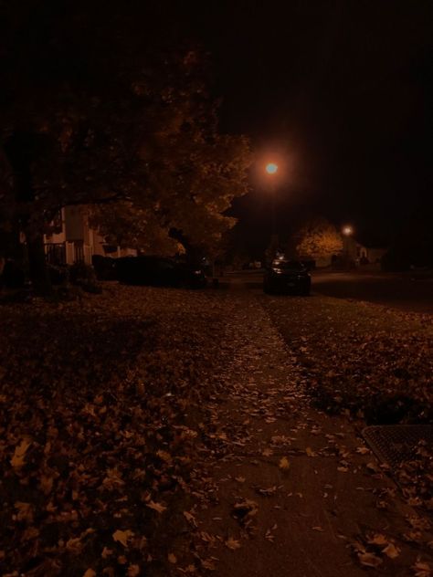 Dark Fall Asthetic Photos, Liminal Space Aesthetic Orange, Foggy Halloween Aesthetic, Warm Halloween Aesthetic, October Dark Aesthetic, Fall Nights Aesthetic, Creepy Fall Aesthetic, Autumn 90s Aesthetic, Scary Fall Aesthetic