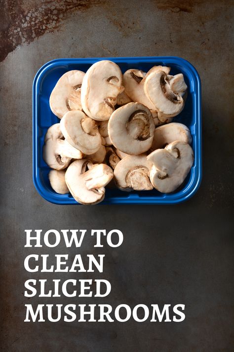 Ever wondered how to clean sliced mushrooms? Learn how to clean sliced mushrooms without making them soggy and discover the best practices for cleaning mushrooms of all types. Whether you're a novice in the kitchen or a seasoned chef, this guide will take your mushroom game to new heights. How To Wash Mushrooms, How To Clean Mushrooms, Portabella Mushrooms, Mushroom Dish, Food Resources, Veggie Snacks, Stuffed Portabella Mushrooms, Cooking Basics, Sliced Mushrooms