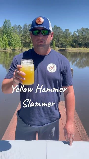 Austin Dennis on Instagram: "Heres the viral Yellow Hammer Slammer #cocktails #lifehacks #bartender #vacation #alabama #icookyoulook🔥" Alabama Slammer, Malibu Pineapple, Pool Drinks, Mason Jar Drinks, Mixed Drinks Alcohol, Summertime Drinks, Mixed Drinks Recipes, Cocktail Drinks Recipes, Alcohol Drink Recipes