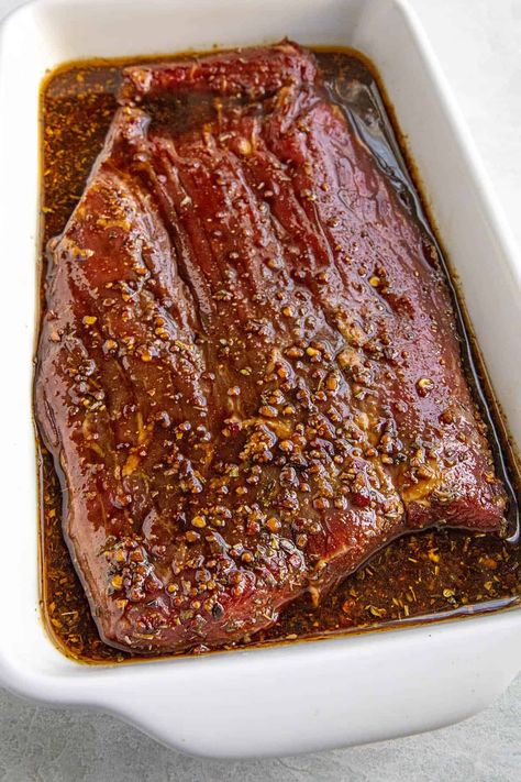 Flank Steak Marinade, Marinade Flank Steak, Herb Marinade, London Broil Recipes, Beef Flank, Beef Flank Steak, Steak Marinade Recipes, Beef Marinade, Marinated Flank Steak