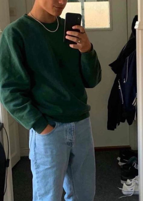 Green Crew Neck Outfit Men, Green Shirt Blue Jeans Outfit Men, Men’s Crew Neck Outfit, Green Hoddies Outfits Ideas Men, Dark Green Sweatshirt Outfit Men, Green Jumper Outfit Men, Men’s Crewneck Outfit, Dark Green Crewneck Outfit, Green Quarter Zip Outfit Men