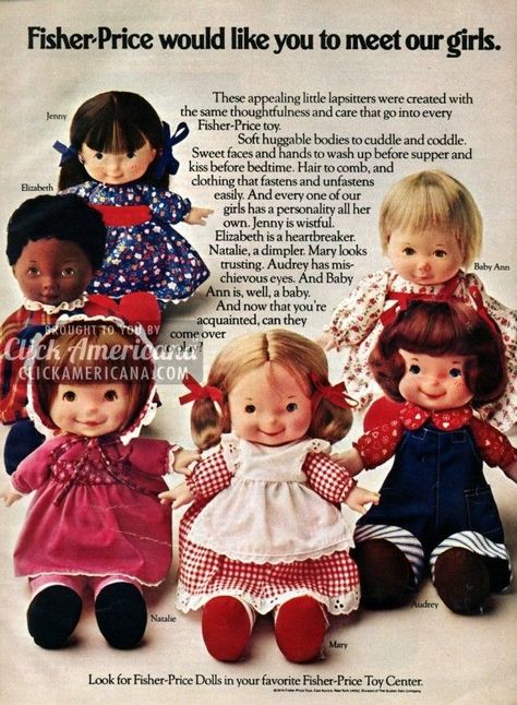 15 vintage Fisher-Price dolls from the 1970s & 1980s - Click Americana Dolls Victorian, Barbie Products, Crayola Crayon Colors, Vintage Toys 1970s, Dolls Miniature, House Barbie, Dollhouse Modern, Slinky Toy, Dollhouse Vintage