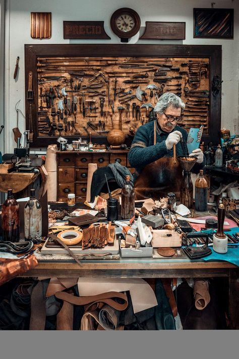 Jewelers Workbench, Leather Tutorial, Leatherworking Tools, Tool Bench, Environmental Portraits, Modern Tools, Workshop Design, Leather Workshop, Creative Workspace