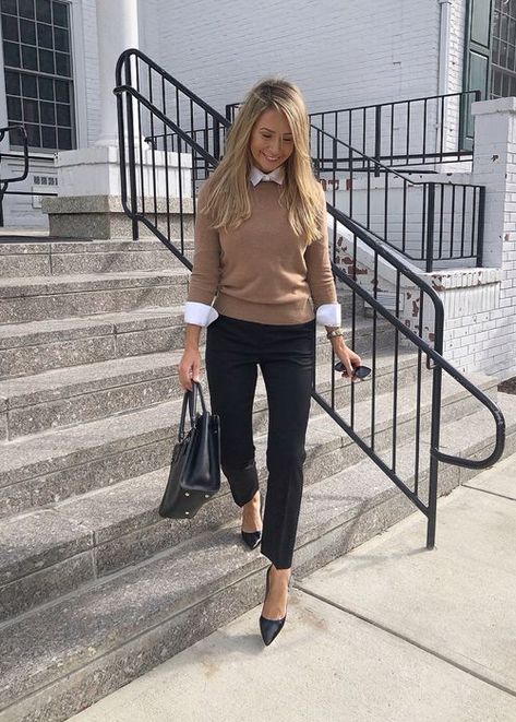 Work Attire Women, Woman Walking, Office Casual Outfit, Professional Outfits Women, Business Outfits Women, Business Casual Outfits For Women, Office Outfits Women, Business Casual Outfits For Work, Womens Business Casual