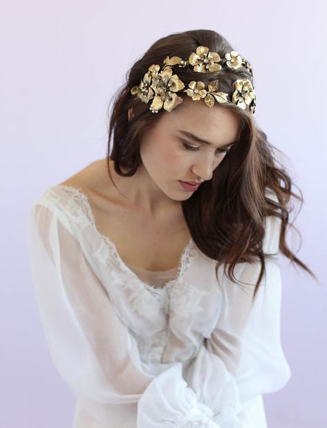 Exclusive First Look at the 2016 Bridal Collection from Twigs & Honey | Green Wedding Shoes Grecian Wedding Hair, Headbands Hairstyles Short, Vintage Inspired Wedding Hair, Bridal Hats, Double Headband, Grecian Wedding, Glam Bride, Dogwood Flower, Hair Accessories Vintage