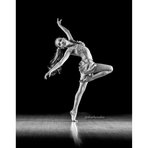 Maddie Ziegler by sharkcookie. #cookiefamous Amazing Dance Photography, Maddie Ziegler Dancing, Dancing Photography, Dance Hip Hop, Paige Hyland, Dance Aesthetic, Brooke Hyland, Dance Mums, Dance Photo Shoot