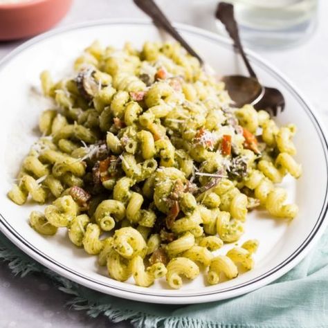 Pesto Cavatappi (Noodles and Company Copycat) - Culinary Hill Cavatappi Recipes, Pesto Cavatappi Recipe, Pesto Cavatappi, Recipe Noodles, Noodles And Company, Pesto Chicken Pasta, Pesto Recipe, Copycat Recipes, Side Dish Recipes