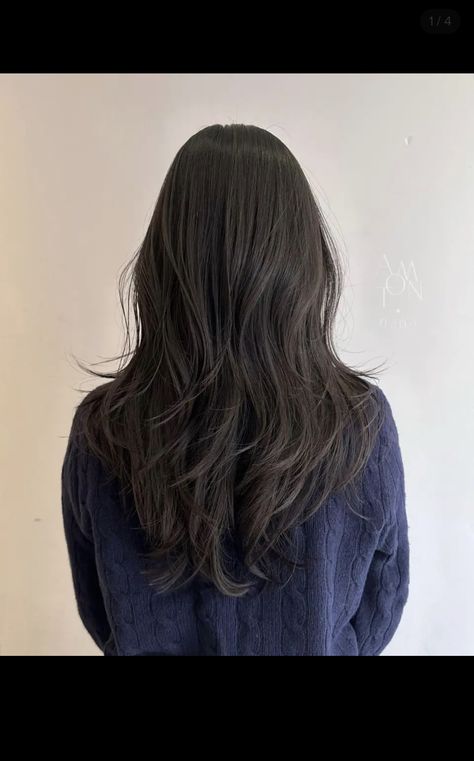 Shortish Hair, Hair Color Underneath, Hair Inspiration Long, Layered Haircuts For Medium Hair, Hairstyles For Layered Hair, Peinados Fáciles Para Cabello Corto, Haircuts For Medium Hair, Haircuts Straight Hair, Hair Stylist Life