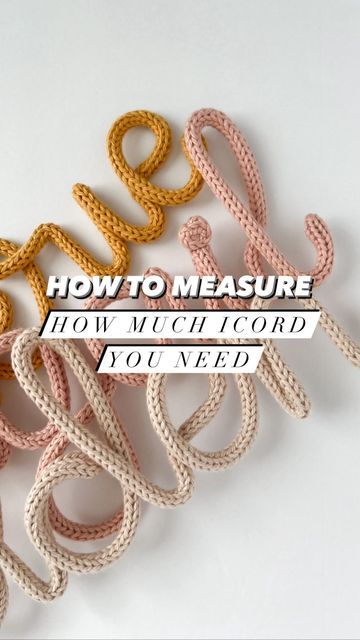 Knitted Names & Wall Decor on Instagram: "This is how I measure how much knitted rope (icord) I will need for a name/word. SHORT SUMMARY -make a long piece of knitted rope and follow the outline of your letters to see if you made enough. If you didnt, measure the difference with the same rope, and use your mat to see how many more inches you need to make. *TIPS* -its always better to make more than you need! -Longer ropes seem to twist a lot so make sure you untwist as much as you can before Knitted Icord Projects, Cord Knitting Projects, French Knitting Projects Ideas, French Knitting Tutorial, I Cord Crafts, I Cord Projects Ideas, Diy Rope Decor, Icord Knitting Machine, I Cord Knitting Machine