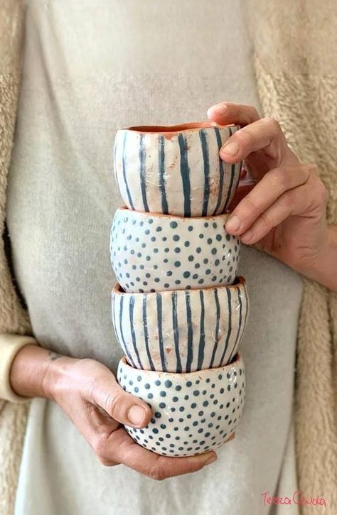 Diy Pottery Painting, Handmade Mugs, Cup Handmade, Unique Pottery, Handmade Mug, Cup Ceramic, Diy Pottery, Pottery Cups, Clay Art Projects