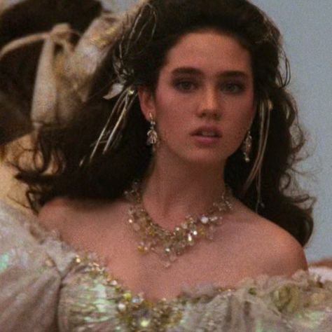 Jennifer Connelly Labyrinth, Wedding Body, Labyrinth 1986, Labyrinth Movie, Medieval Princess, Jewerly Set, Edits Aesthetic, Paris Girl, I Love Cinema