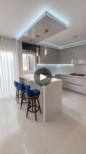 1.3K views · 1K reactions | Metas que cumplir 🤞🏻

¿Con que iniciarías tu?
.
.
.
#marblekitchen #marblebacksplash
#marbleandgold #marbleandbrass
#marbledesign
#marblecountertops#designdetails
#designcrush #kitchendesign
#kitchenremodel #kitchenisland
#kitchencabinets #kitchencabinetry
#kitchens #kitchenrenovation
#kitchenorganization #kitcheninspo
#kitchensofinstagram #kitcheninspiration
#diningtable #diningtabledecor
#modernminimalist #midcentury
#midcenturymodern #midcenturyfurniture
#midcenturydesign | MAS Cocinas & Closets | Richy Mitch & The Coal Miners · Evergreen (feat. Caamp) Parallel Kitchen Design, Modular Kitchen Designs, Interior Fit Out, Modular Kitchen Design, Dream Kitchens Design, Custom Kitchens, Luxury Kitchen Design, Kitchen Marble, Kitchen Doors