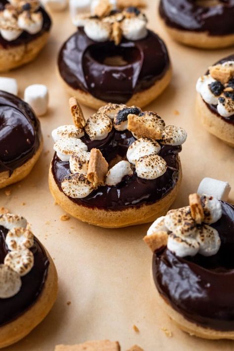 S’mores Donut, Smores Donut, Host Ideas, Food Polls, Cooking Therapy, American Dessert, Dessert For Summer, Donut Ideas, Blogger Ideas