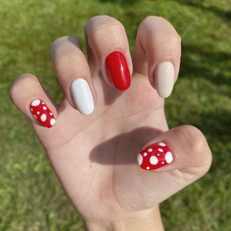 Spring Nails 2023 Gel Short, Almond Spring Nails, Spring Nails 2023 Gel, Nails 2023 Gel, Spring Nails 2020, Spring Nails 2023, Fake Nails Designs, Hippie Nails, Cute Simple Nails