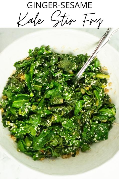 Kale Recipes Sauteed, Easy Kale Recipes, Kale Stir Fry, Kale Recipes Healthy, Fried Kale, Sauteed Kale, Kale Recipes, Raw Food, Veggie Sides