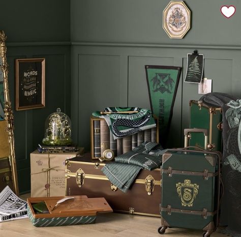 Gryffindor Bedroom Decor, Forbidden Forest Nursery Harry Potter, Harry Potter Bed Room, Slytherin Home Decor, Harry Potter Entryway Decor, Harry Potter Boys Room, Harry Potter Office Decor, Harry Potter Room Decor Bedroom Ideas, Harry Potter Bedrooms