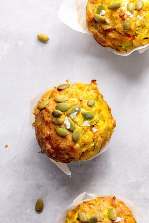 Carrot & Zucchini Vegan Savoury Muffins | Curated Life Studio Savoury Muffins Vegetarian, Vegan Savoury Muffins, Savory Zucchini Muffins, Egg Free Muffins, Savoury Muffin, Zucchini Vegan, Zucchini Healthy, Veg Breakfast, Savory Muffins Recipes