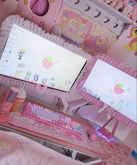 Kawaii Room Ideas, Kawaii Bedroom, Pink Games, Hello Kitty Rooms, Otaku Room, Pink Desk, Gamer Room Decor, Video Game Room Design, Cute Furniture