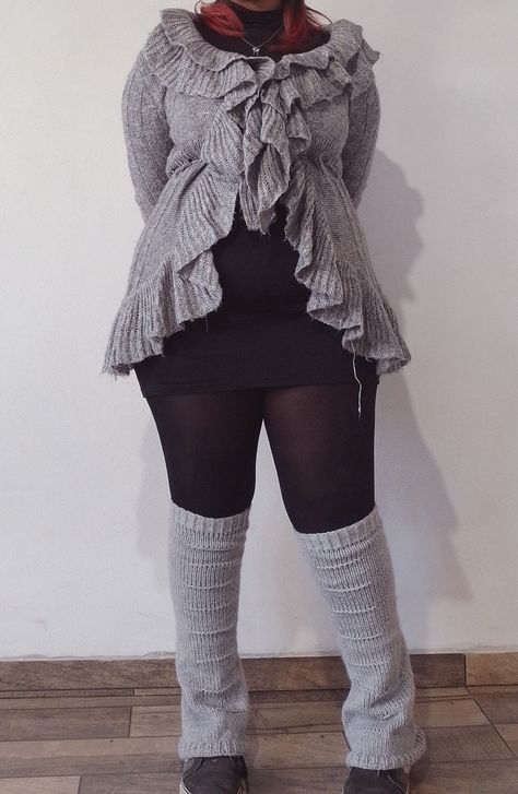 Plus mid size outfit grey leg warmers black turtleneck tights mini skirt alternative Plus Size Leg Warmers Outfit, Outfits With Leg Warmers, Grey Leg Warmers, Warmers Outfit, Gray Leg Warmers, Leg Warmers Outfit, Mid Size Outfits, Outfit Grey, Skater Outfits