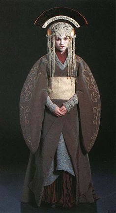 Star Wars Girl, Disfraz Star Wars, Star Wars Padme Amidala, Amidala Star Wars, Queen Amidala, Star Wars Padme, Star Wars Fashion, Mode Kimono, Padme Amidala