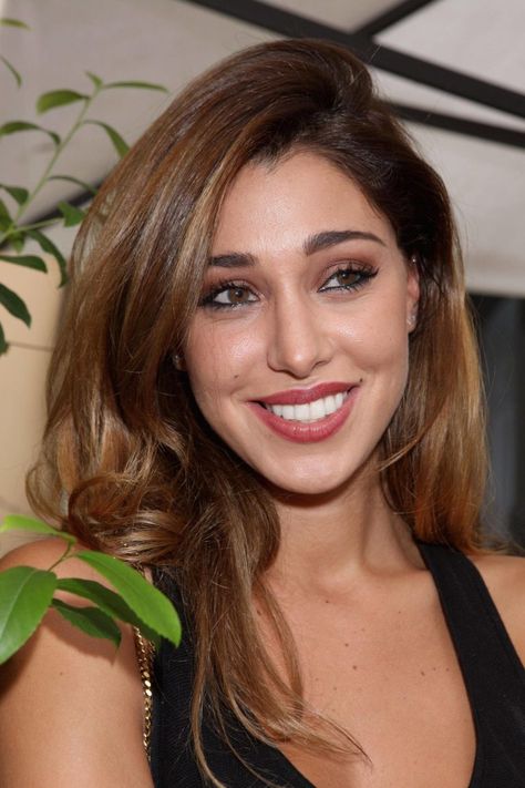 Belen Rodriguez Instagram: la foto con la sua parte migliore | TuttiVip Southern Hip Hop, Sabrina Salerno, Ska Punk, Acid Rock, Belen Rodriguez, Italo Disco, Acid House, Sport Gymnastics, Southern Rock