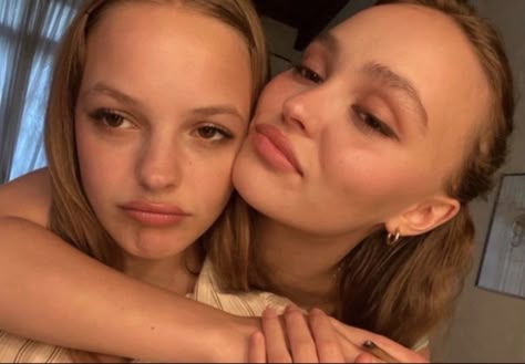 Alana And Lily, Alana Champion, Ocean Girl, Lily Rose Depp, Lily Rose, What’s Going On, Personal Photo, It Girls, Role Models