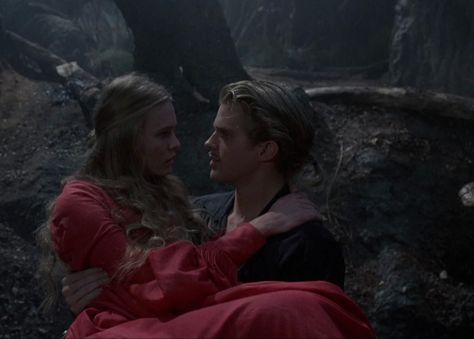 Robin Wright Penn, Westley And Buttercup, Princess Buttercup, Princess Bride Movie, Cary Elwes, The Princess Bride, Robin Wright, Royal Aesthetic, 80s Movies