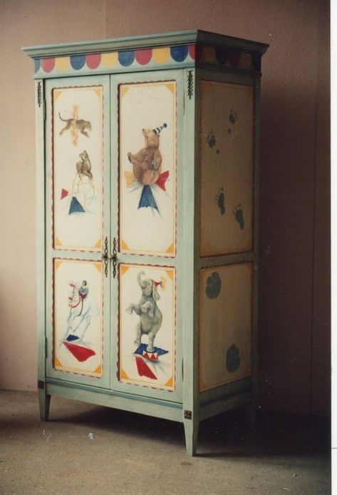 Painted Credenza, Vintage Hand Painted Furniture, Painting Old Furniture, Painted Armoire, Vintage Painted Furniture, Diy Kids Furniture, Whimsical Painted Furniture, Timber Furniture, Painted Chairs