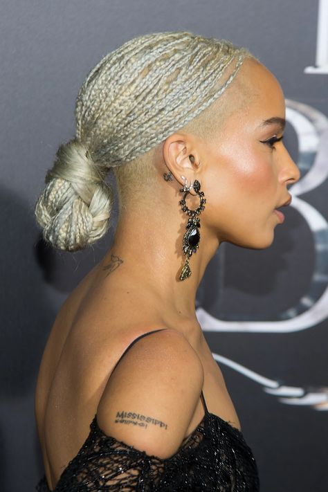 Zoe Kravitz Debuts Platinum Braids - Essence Zoe Kravitz Braids, Easy Updos For Long Hair, Tree Braids, White Blonde Hair, Blonde Braids, Long Box Braids, Band Rock, Silver Blonde, Cool Braids