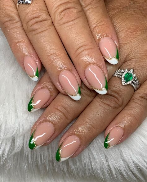 Green French tip nails are a fresh and modern alternative to the classic manicure that’s been around for ages, and allows you to make this simple look more personal and eye-catching. French Tip With Green Accent, Green And White French Tip Nails, Almond Nails Sage Green, Green French Tip Nails Coffin, Green And White French Tip, St Pats Nails, Nails Sage Green, French Tip Nails Coffin, Green French Tip Nails