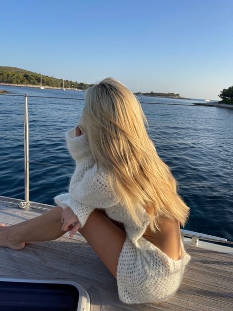 Coastal Summer, Bleach Blonde, Summer Pictures, Rich Girl, Hair Care Routine, Favorite Products, Blonde Girl, Summer Aesthetic, Pretty Hairstyles