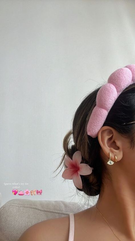 Spa Headband Aesthetic, Pink Headband Aesthetic, Bubble Headband, Skin Care Headband, Headband Aesthetic, Pink Aesthetic Cute, Hawaiian Flower Hair, Cute Pink Aesthetic, Flower Hair Claw