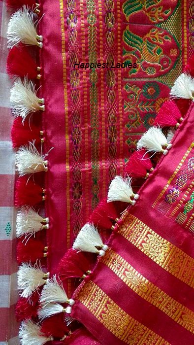 Saree Tassels – Hand work / DIY Saree Hacks, Saree Kuchulu, Tassels Saree, Saree Kuchu New Designs, Tassel Making, Saree Accessories, Saree Pallu, Designer Tassels, Saree Tassels Designs