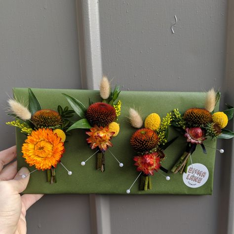 Strawflower Wedding, Groomsmen Buttonholes, Billy Buttons, Button Holes Wedding, Paper Daisy, Cut Flower Garden, Fall Wedding Flowers, Valentine Wedding, September Wedding